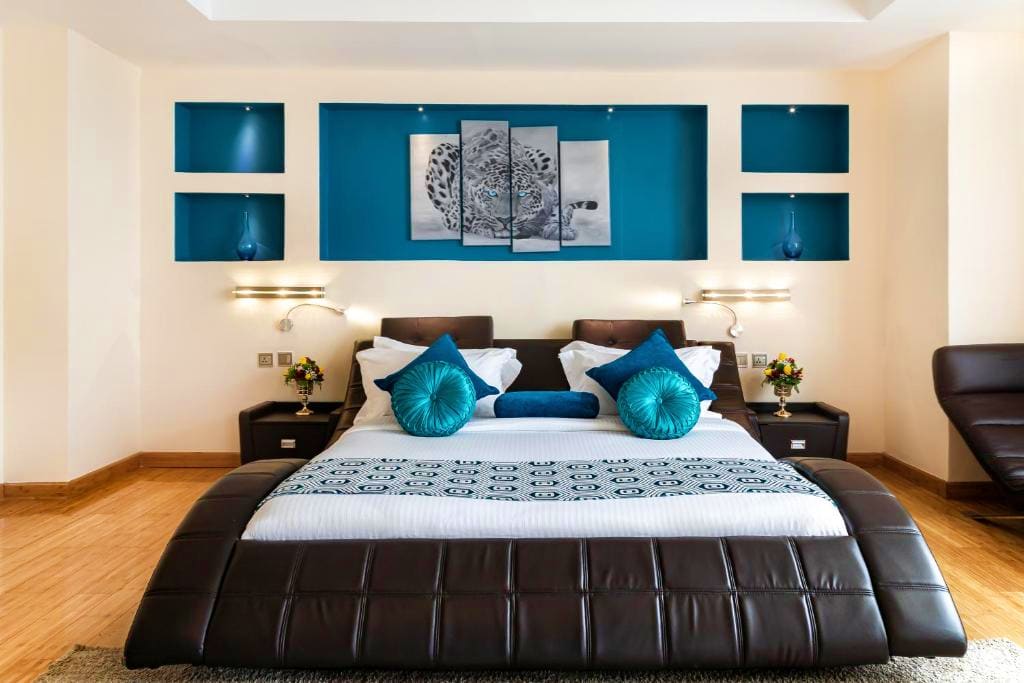Pride Inn Azure/Panari Hotel